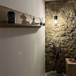 Historic Old Town Mona Location * 모스타르