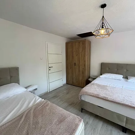 Mona Historic 아파트 *