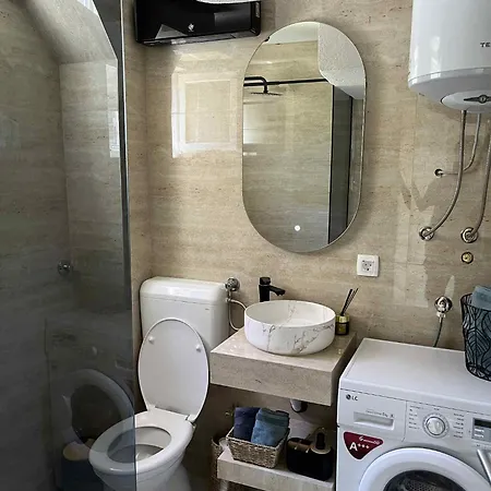 Mona Historic 모스타르