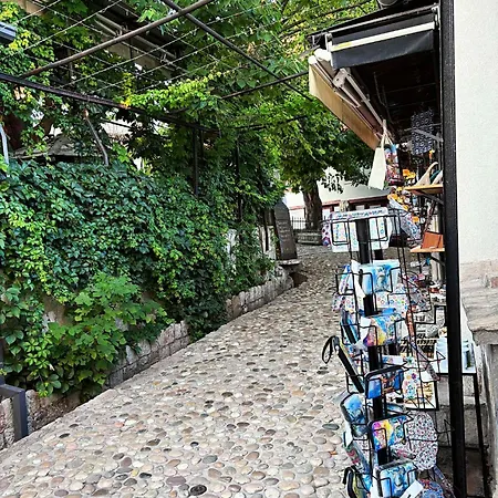 Historic Old Town Mona Location Daire