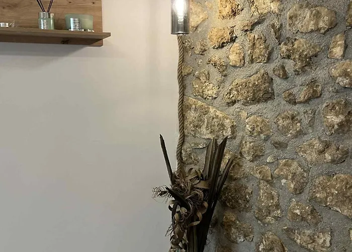 Historic Old Town Mona Location Апартаменты