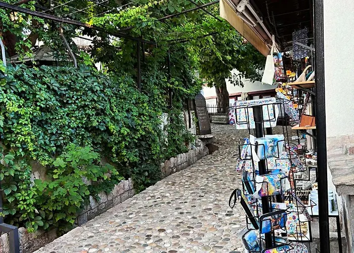 Historic Old Town Mona Location Апартаменты