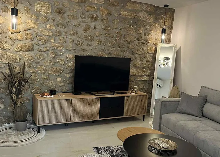 Historic Old Town Mona Location Апартаменты Мостар