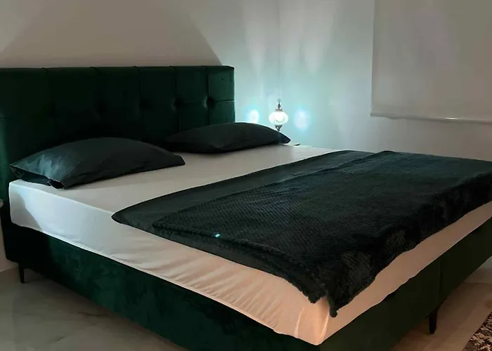 Historic Old Town Mona Location * Мостар