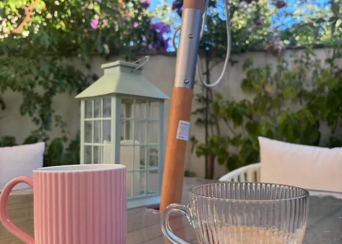 Historic Old Town Mona Location Апартаменты